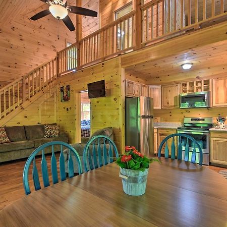 Murphy Cabin With Spacious Deck And Forest Views! Extérieur photo