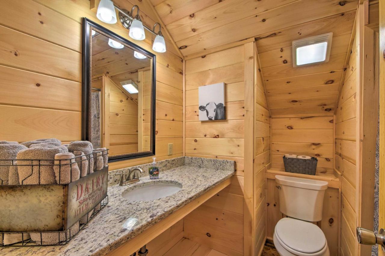 Murphy Cabin With Spacious Deck And Forest Views! Extérieur photo